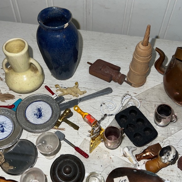 Large lot Antique Vintage dollhouse accessories - Picture 4 of 9